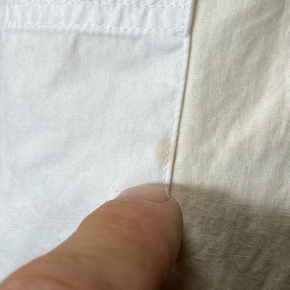 Clementine 2X white shirtsleeve button down collared shirt with pockets. - Picture 8 of 9